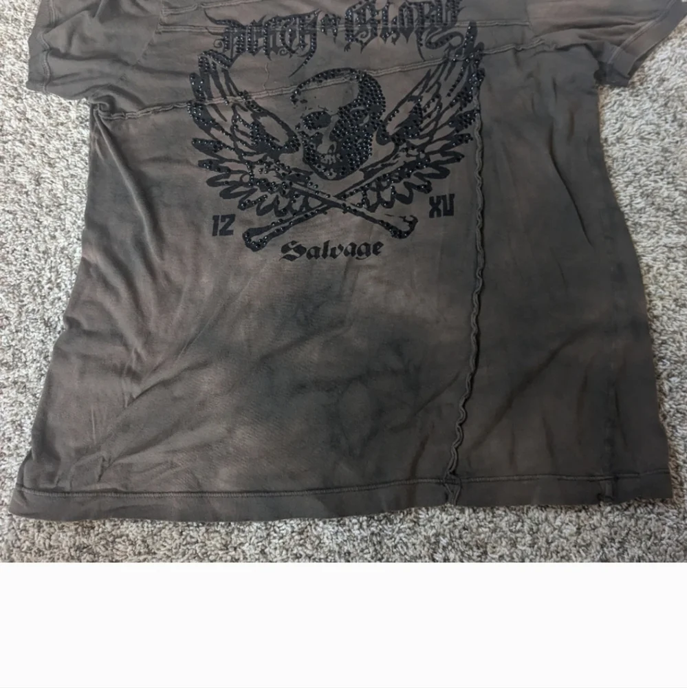 SALVAGE Vintage Studded Death and Glory T-shirt. L - Picture 1 of 3
